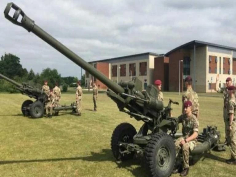 Δείτε εντυπωσιακό βίντεο από άσκηση Βρετανών αλεξιπτωτιστών!